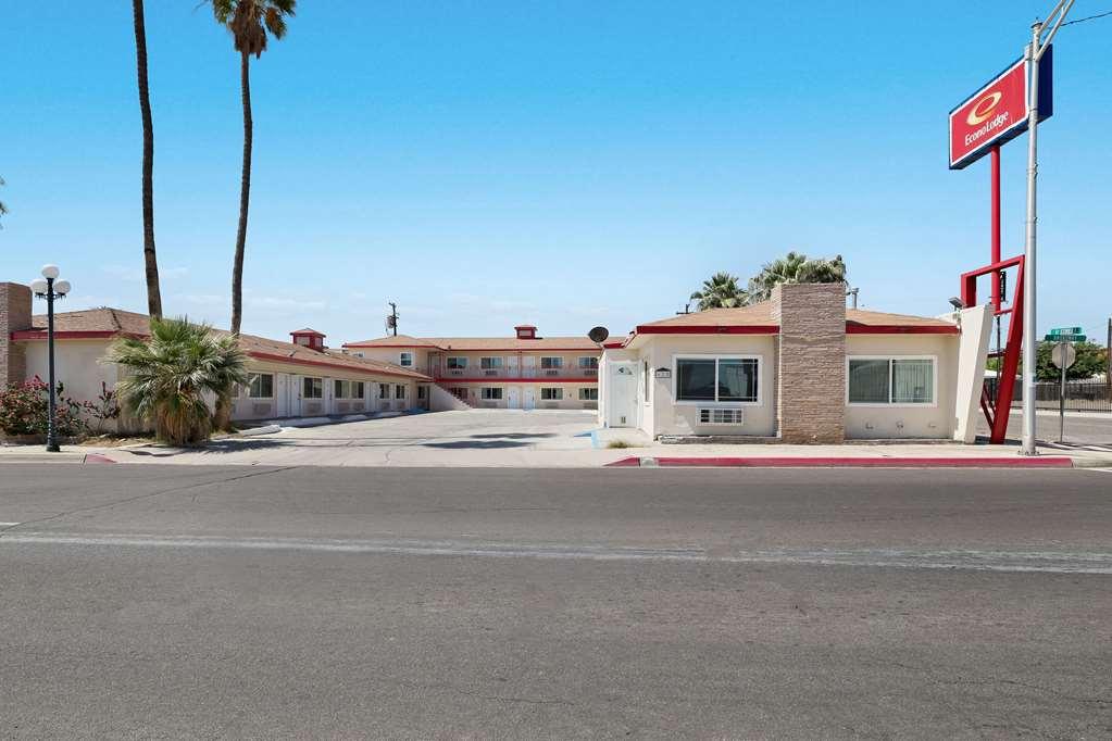 Econo Lodge Needles Exterior photo