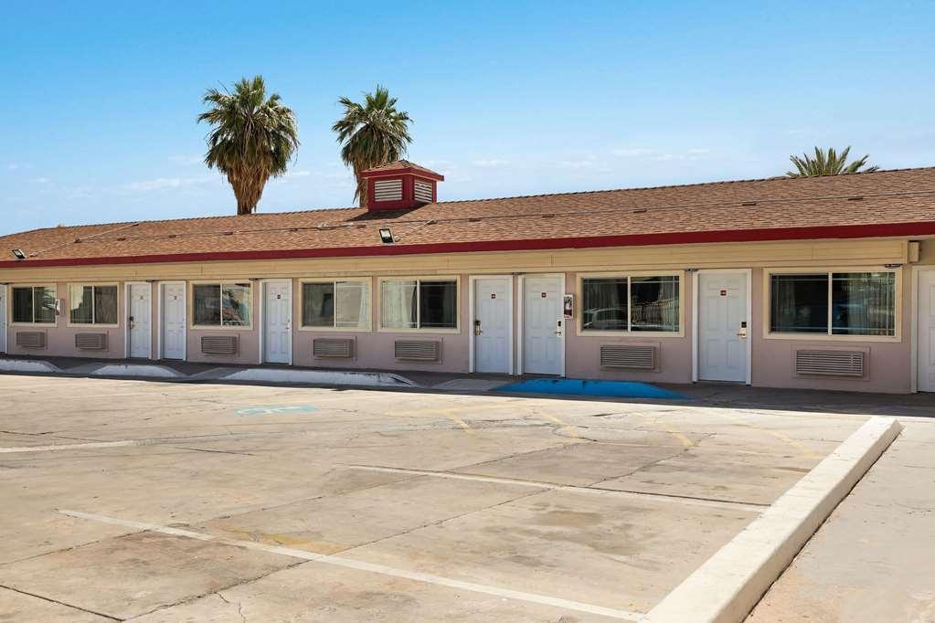 Econo Lodge Needles Exterior photo