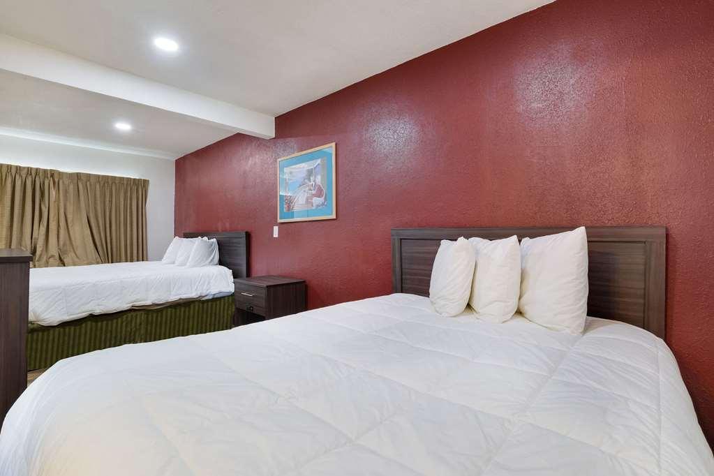 Econo Lodge Needles Room photo