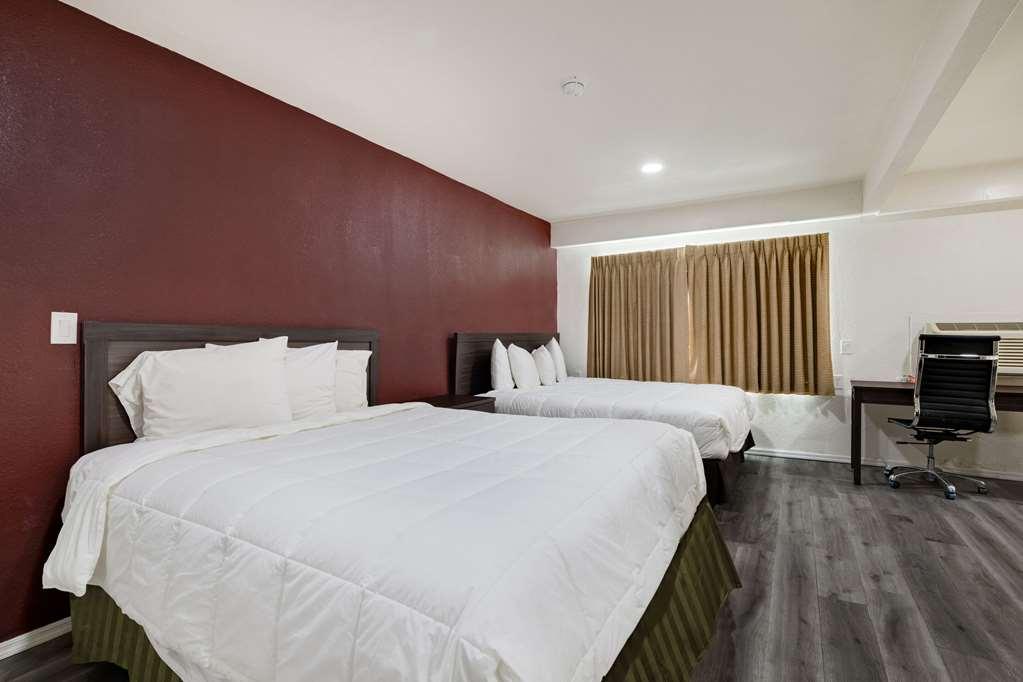 Econo Lodge Needles Room photo