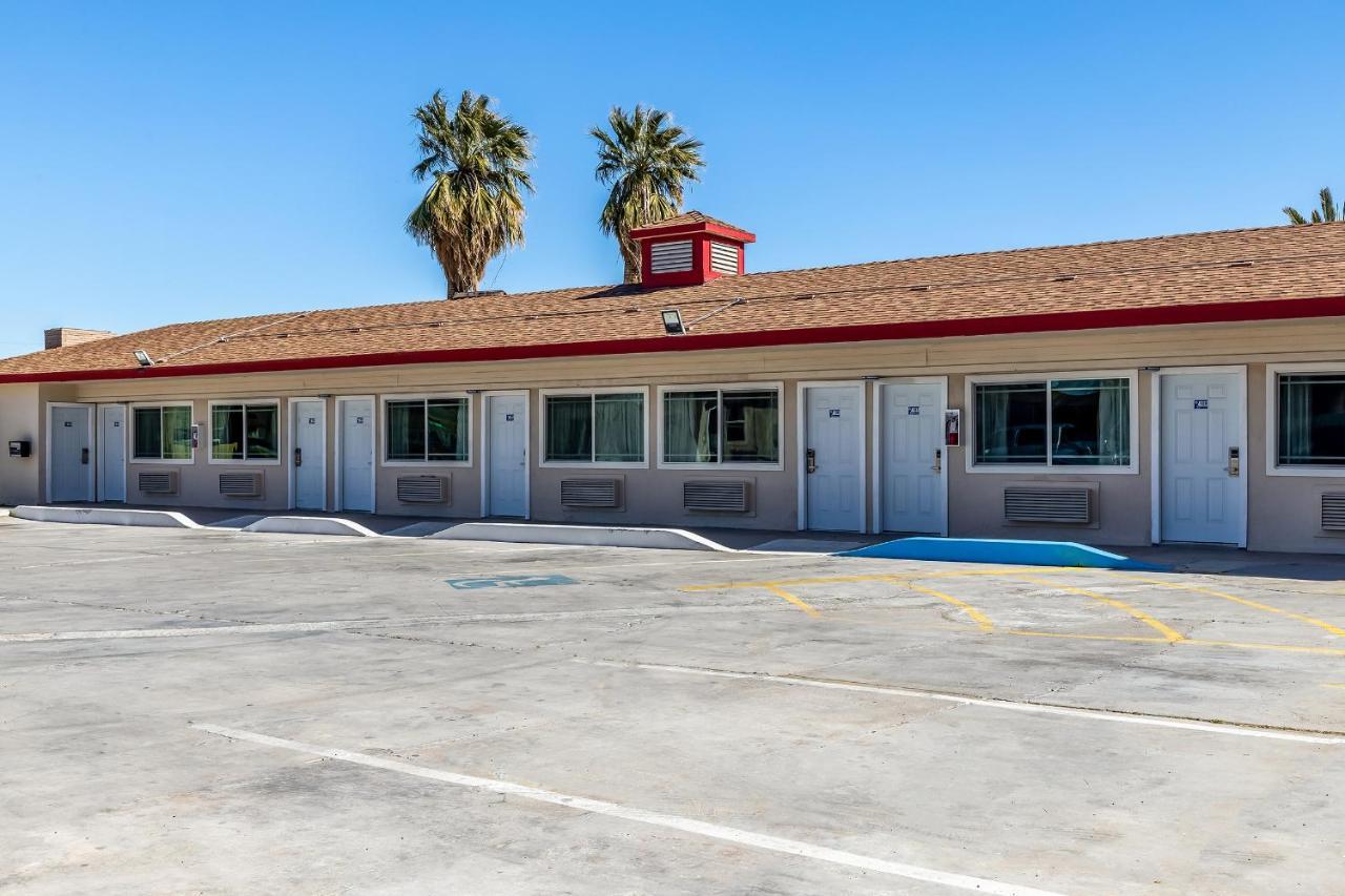 Econo Lodge Needles Exterior photo